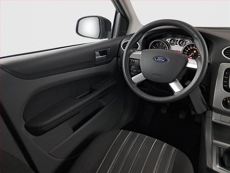 Ford Focus (2009) 1.8 16V, nová STK - fotka 7 z 16