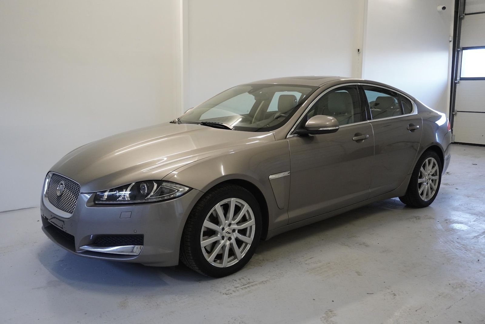 Jaguar XF 3.0D 202kW S-PORTFOLIO