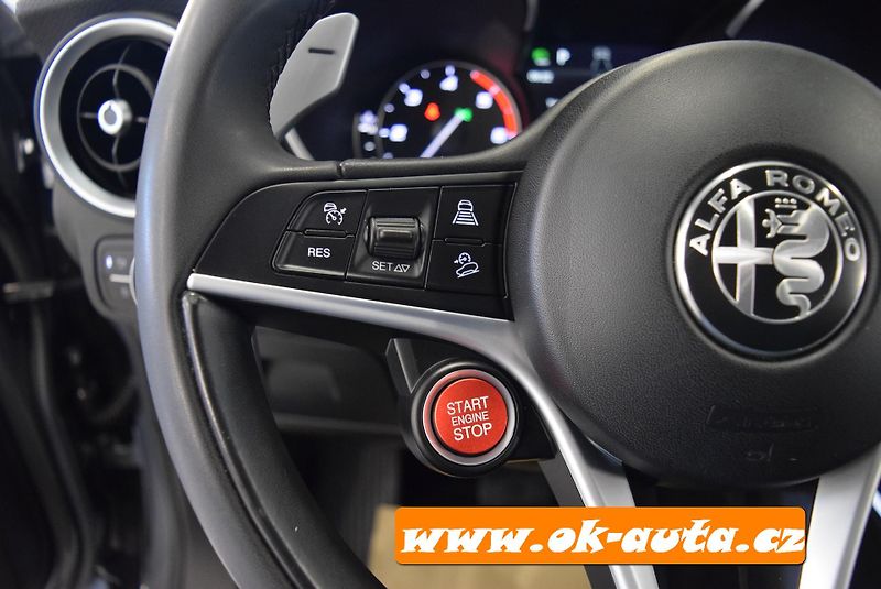 Alfa Romeo Stelvio 2.2 JTD Q4 SPORT 150 kW - DPH - fotka 37 z 60