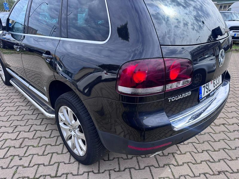 Volkswagen Touareg (2010) 4X4 3,0 TDI V6 176 KW - fotka 12 z 47