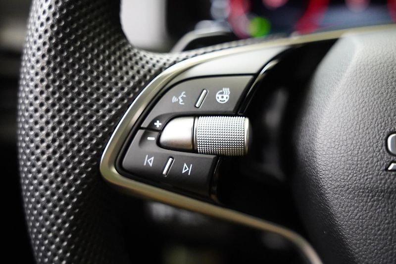 Škoda Karoq - fotka 15 z 29