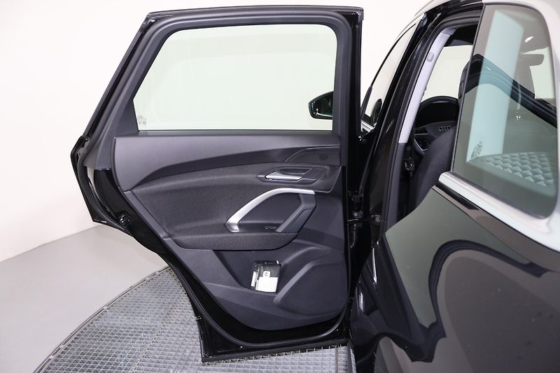 Audi Q5 Q5 TFSI 150KW QUATTRO - fotka 11 z 26