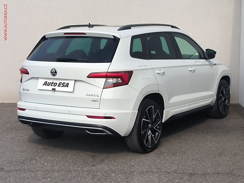 Škoda Karoq (2019) 2.0 TDi 4x4, ČR, SportLine - fotka 4 z 26