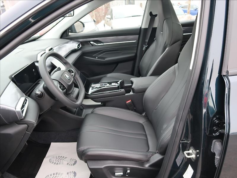 Dongfeng Mage (2026) 1,5 T 145 kW E2 DCT7 - fotka 12 z 24