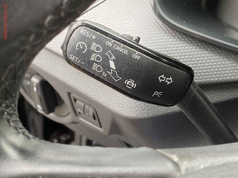 Škoda Scala (2019) 1.0 TSi, Ambition, TZ - fotka 13 z 16