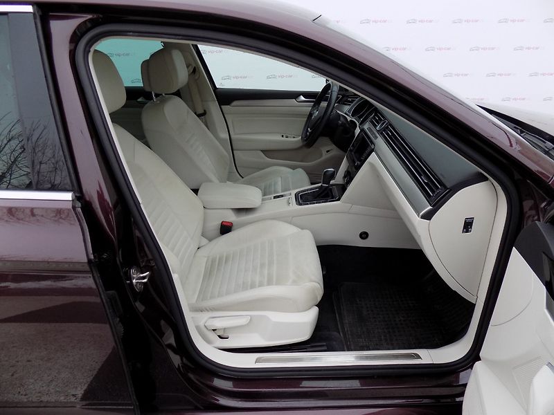 Volkswagen Passat (2017) 2.0TDI/DSG/4x4/NAVI/LED/ČR/ - fotka 15 z 42