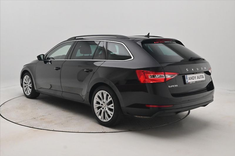 Škoda Superb 2,0 TDI 147 kW DSG 4x4 Ambitio - fotka 7 z 30