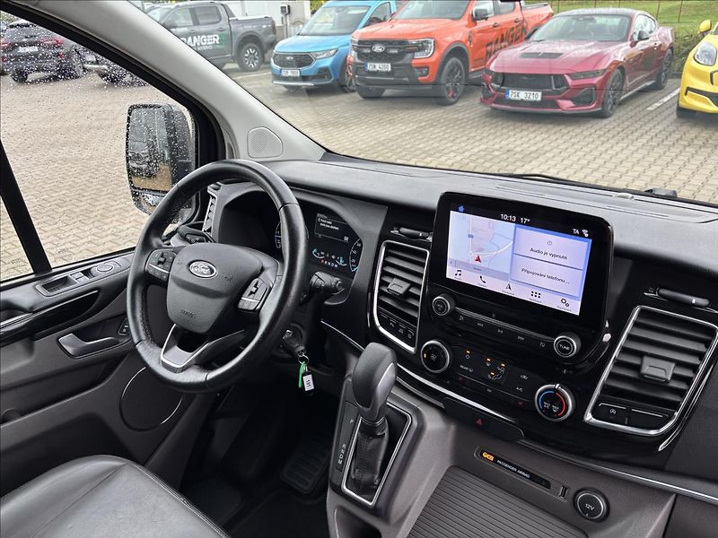 Ford Tourneo Custom 2,0 EcoBlue 136kW TitaniumX L2 - fotka 21 z 42