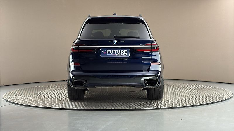 BMW X7 40i AUT xDrive M-paket - fotka 5 z 37