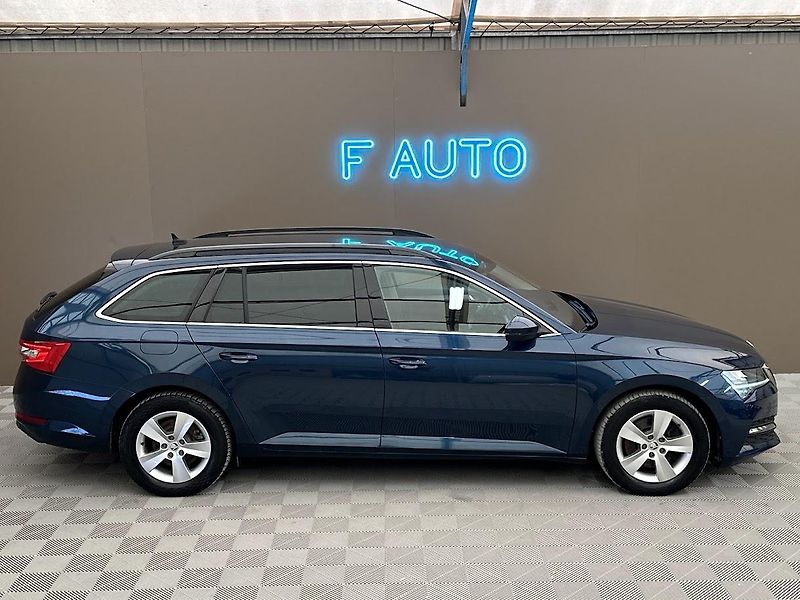 Škoda Superb (2020) SW 1.6 TDi Ambition DSG 88 kW  - fotka 2 z 27