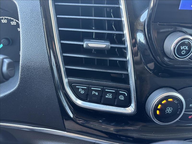 Ford Tourneo Custom 2,0 136kW TitaniumX L2 Webasto - fotka 28 z 36