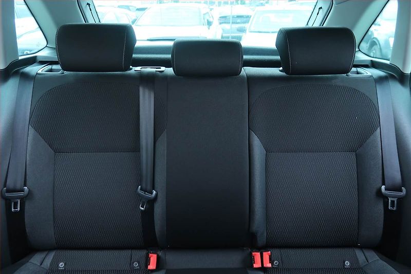 Škoda Rapid (2014) Spaceback 1.2 TSI, Serv.kniha - fotka 10 z 21