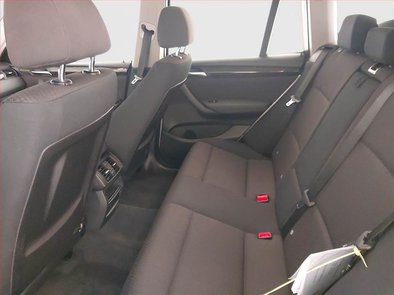 BMW X3 (2012) xDrive20d, 4X4, Automat - fotka 10 z 22