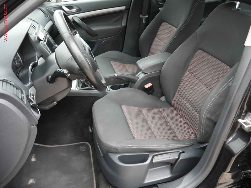 Škoda Octavia (2009) 2.0 TDi, ČR, servis.kniha - fotka 9 z 18