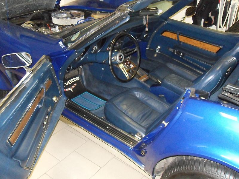 Chevrolet Ostatní (1973) Corvette 5,7 V8 REZERVACE - fotka 12 z 22