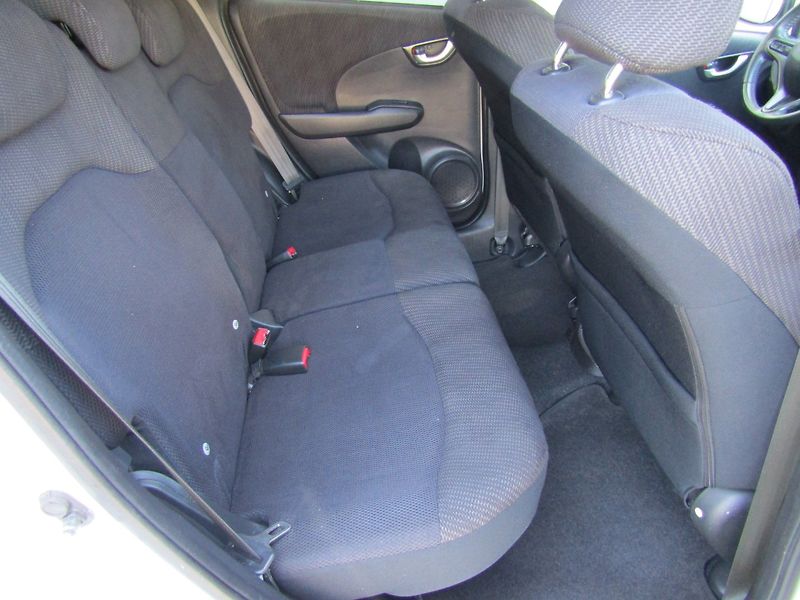 Honda Jazz (2012) 1.3 16V 73kW - fotka 23 z 35