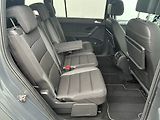 Volkswagen Touran (2022) 2.0 TDI DSG 7míst tažné - náhled 10