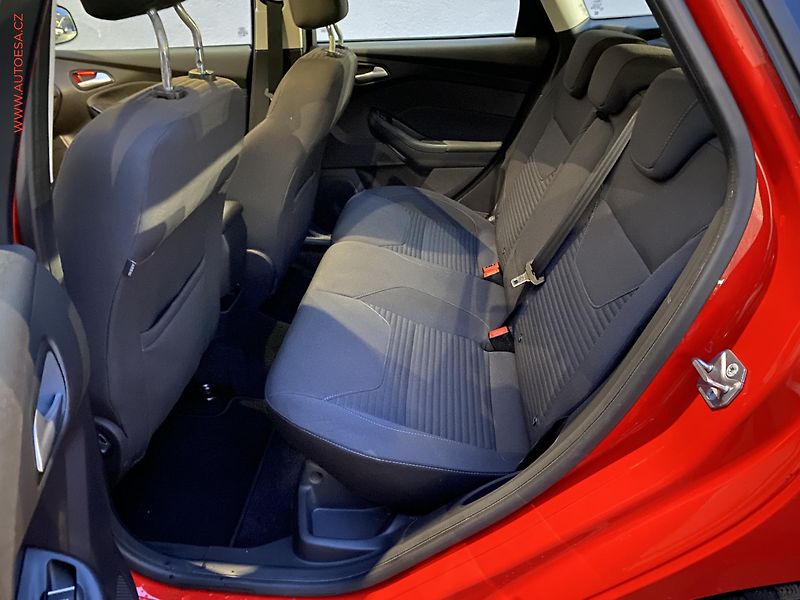 Ford Focus (2016) 1.5 TDCi, ČR, AC, temp - fotka 10 z 17