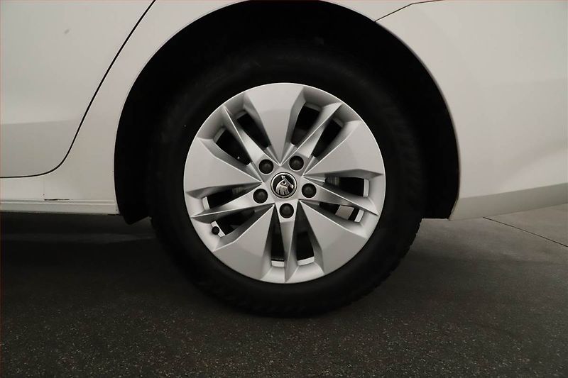 Škoda Octavia (2023) Ambition 1.5 TSI, ČR,1.maj - fotka 19 z 19