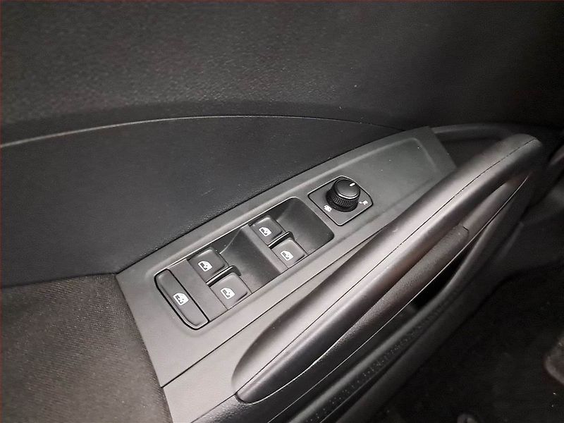 Škoda Fabia (2021) Ambition 1.0 TSI, Serv.kniha - fotka 19 z 19