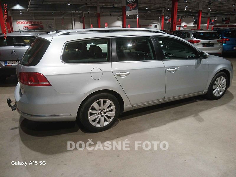 Volkswagen Passat (2014) 2.0 TDI - fotka 2 z 3