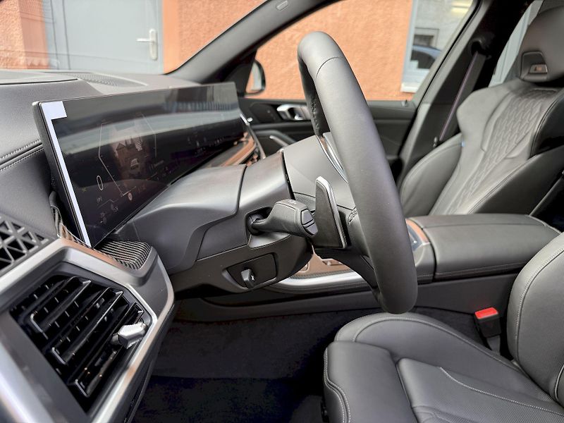 BMW X5 xDrive40d M-PRO Individ. Gar.+ - fotka 37 z 48