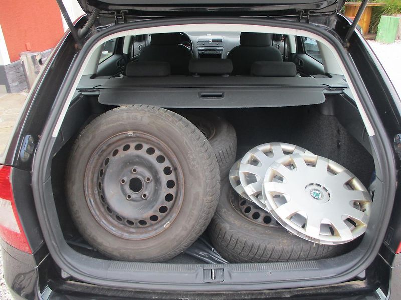 Škoda Octavia 1.4 TSi +sada kol - fotka 13 z 32