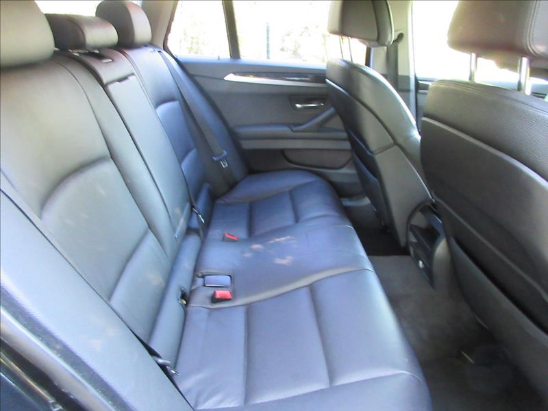 BMW Řada 5 535d xDrive, Panorama, Navi, K - fotka 16 z 34