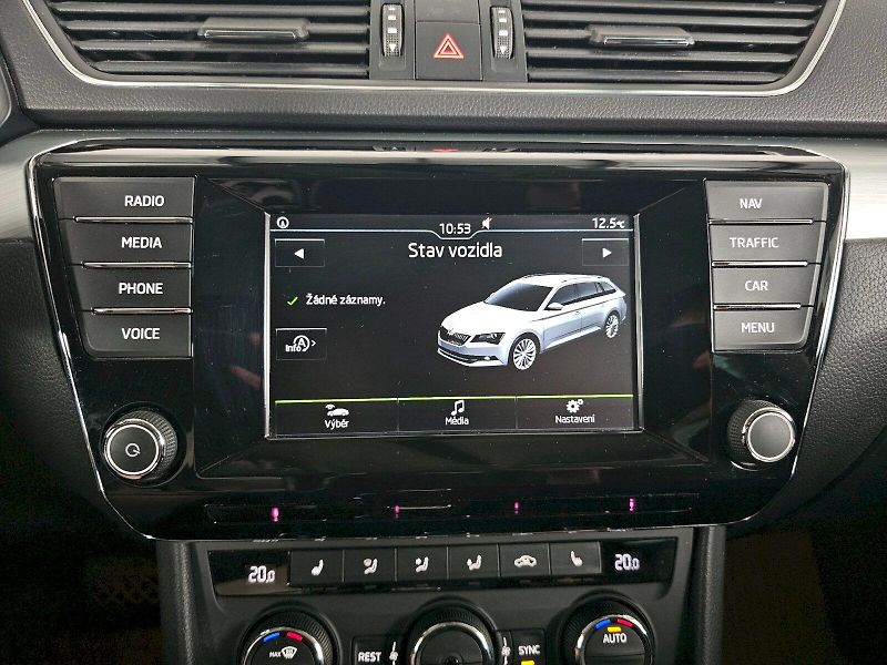 Škoda Superb (2016) 2.0TDi 110kW DSG AMBITION PLUS - fotka 12 z 26