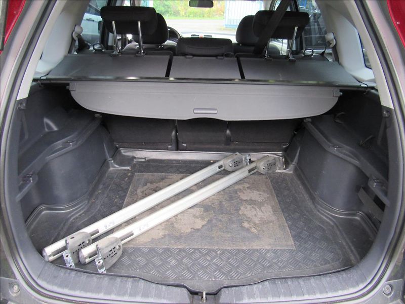 Honda CR-V 2,0 i-VTEC 4x4 Elegance - fotka 24 z 28
