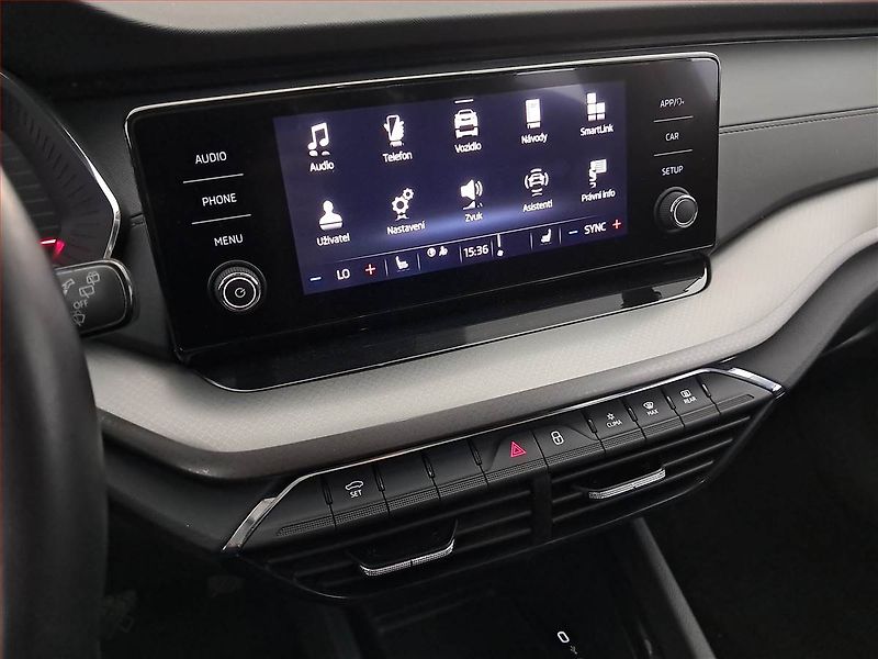 Škoda Octavia (2022) Ambition 2.0 TDI, ČR,1.maj - fotka 12 z 18