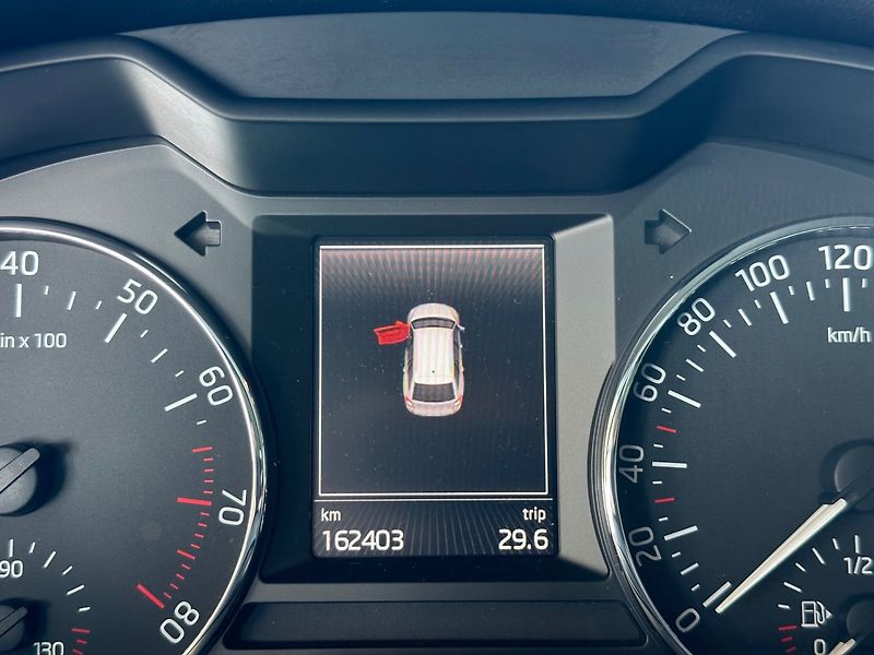 Škoda Octavia (2014) 1.4TSi CANTON, NOVÁ SPOJKA - fotka 10 z 17