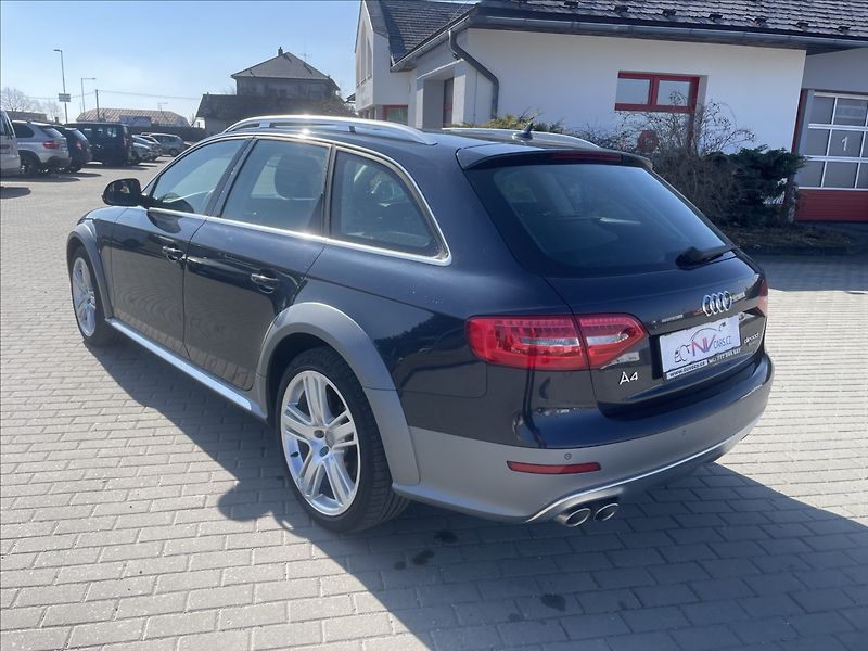 Audi A4 Allroad 2,0 TDi 140kw Quattro Stronic - fotka 3 z 37