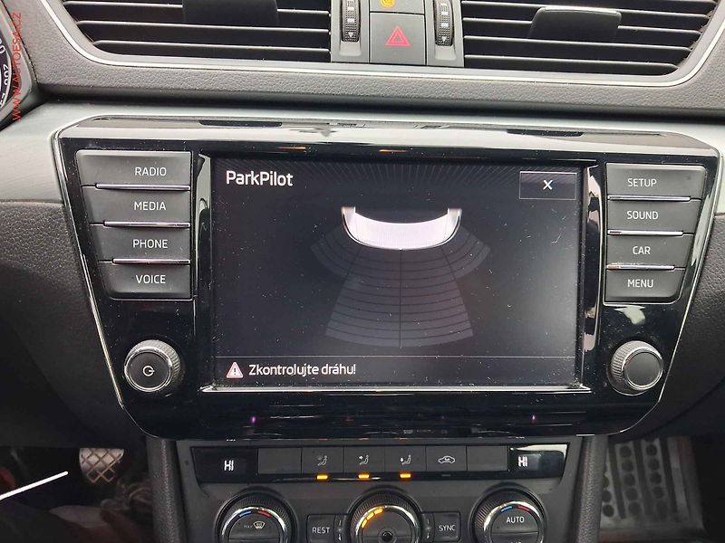Škoda Superb (2016) 1.4TSI, 1.maj,ČR, Ambition - fotka 17 z 17