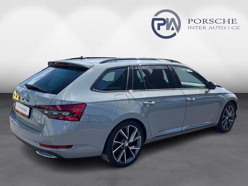 Škoda Superb SPORTLINE 2.0TDI DSG - fotka 2 z 24