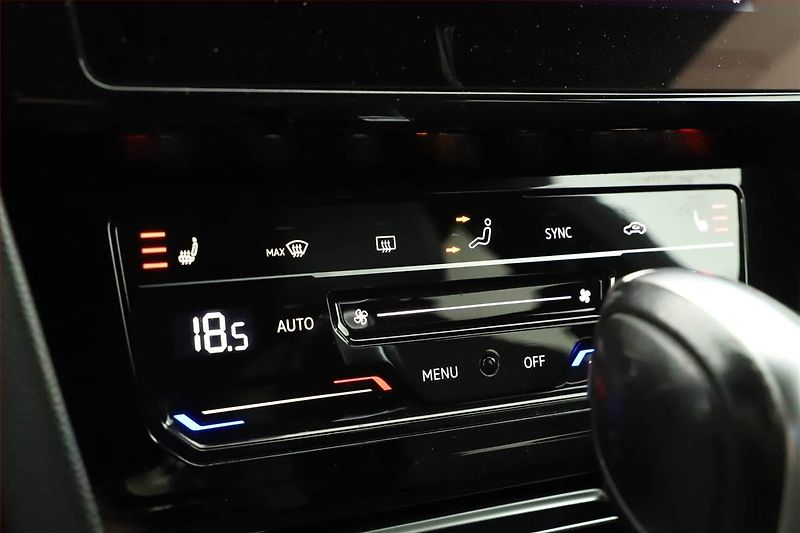 Volkswagen Arteon (2021) R-line 2.0 TDI - fotka 15 z 17