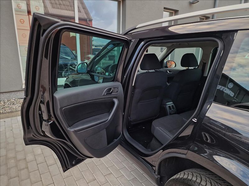 Škoda Yeti 2.0TDI 4x4 Style Outdoor, ČR - fotka 18 z 50
