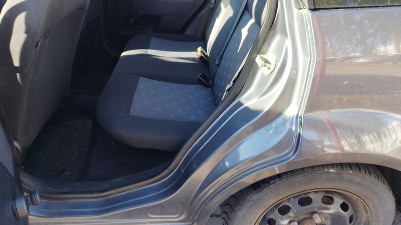Ford Fiesta 1.3i,VOLAT- 608 081 843 - fotka 11 z 14