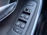 Volvo V40 (2014) 2.0D, AC, bixen, park.asist - náhled 11