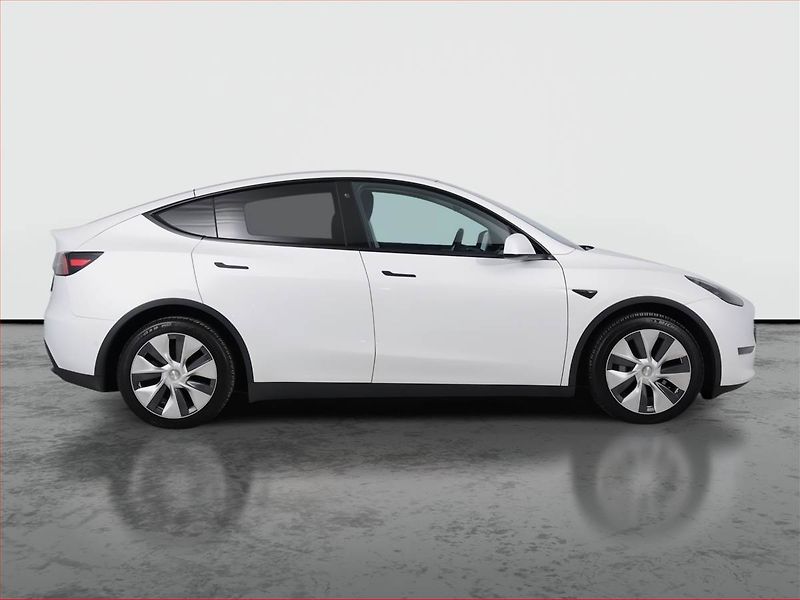 Tesla Model Y (2022) Long Range AWD 79kWh, SoH 92% - fotka 6 z 24