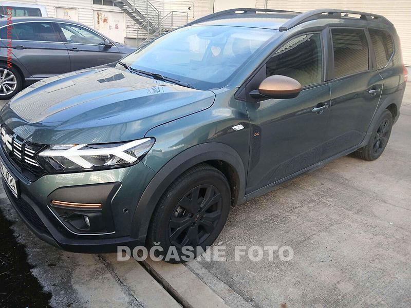 Dacia Jogger (2025) 1.0, 1.maj,ČR, LED, autoAC - fotka 1 z 3