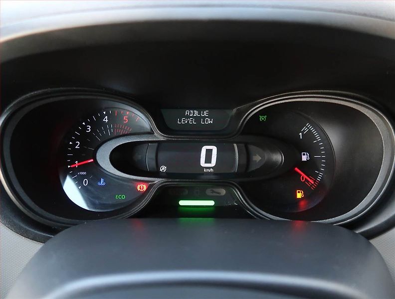 Renault Trafic (2018) 1.6 dCi, Bus, 9Míst, ČR, DPH - fotka 11 z 17