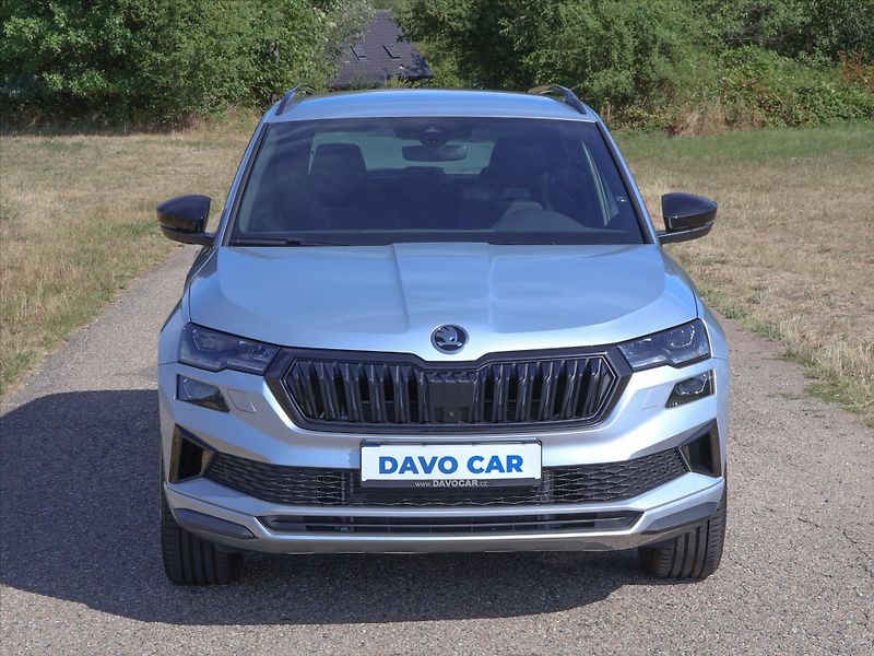 Škoda Karoq 2,0 2.0 TDI Sportline 4x4 DSG - fotka 2 z 35