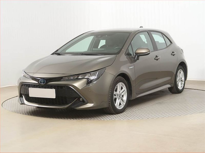 Toyota Corolla (2020) Style 1.8 Hybrid, Automat - fotka 2 z 18