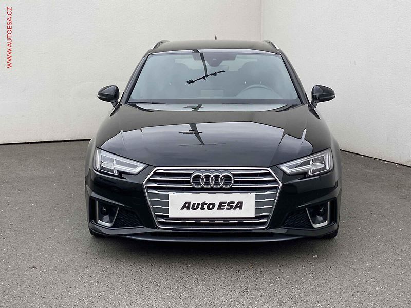 Audi A4 (2019) 2.0 TDi, S-line, AT, LED, TZ - fotka 2 z 18