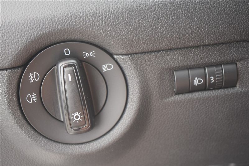 Škoda Octavia 1,6 TDI 81KW PO ROZVODECH - fotka 33 z 48