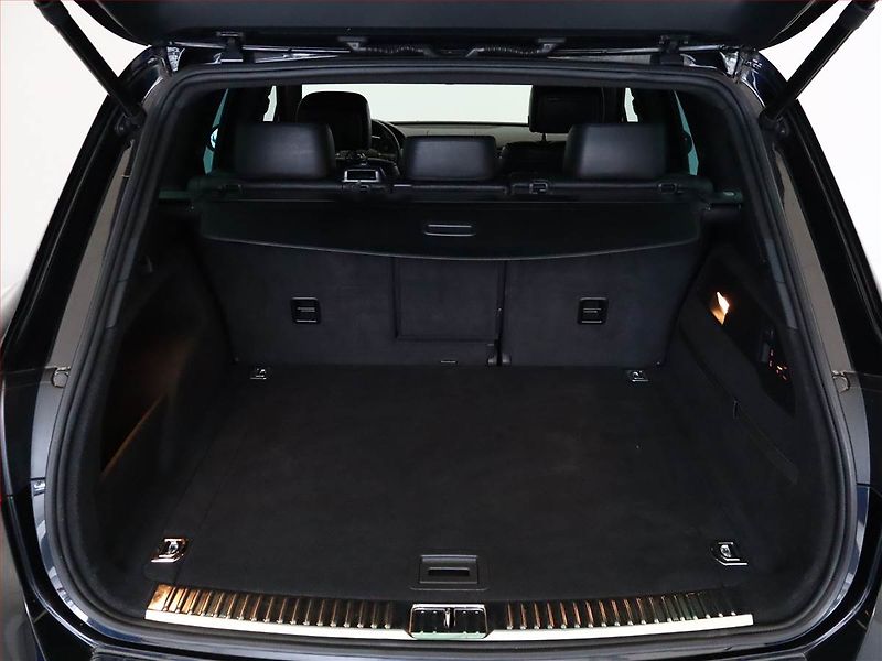 Volkswagen Touareg (2012) Business 3.0 TDI, 4X4 - fotka 12 z 23