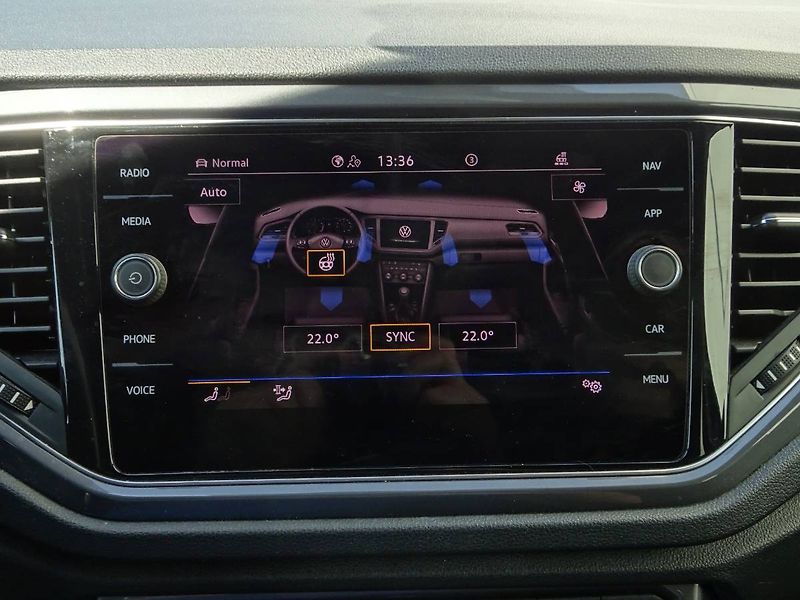 Volkswagen T-Roc (2021) 1,5 TSi /110kW Sport DSG - fotka 9 z 27