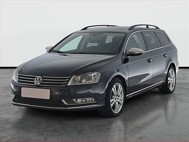 Volkswagen Passat (2011) 2.0 TDI, Navi, Xenony - fotka 2 z 16