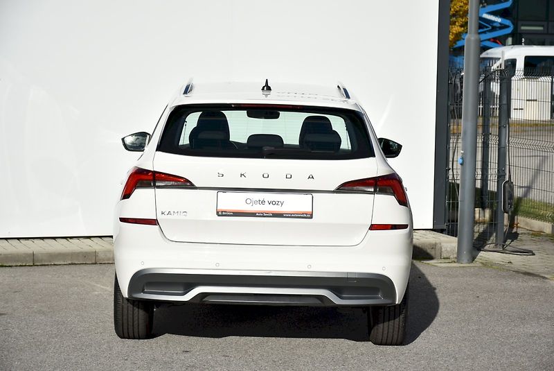 Škoda Kamiq (2022) Style 1.5 TSI 110kW - fotka 9 z 31